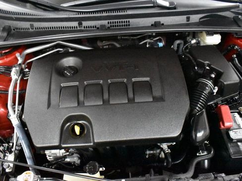 Used 2019 Toyota Corolla LE image 10