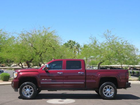Used 2016 GMC Sierra 3500 Denali w/ Duramax Plus Package AWD/4WD image 2