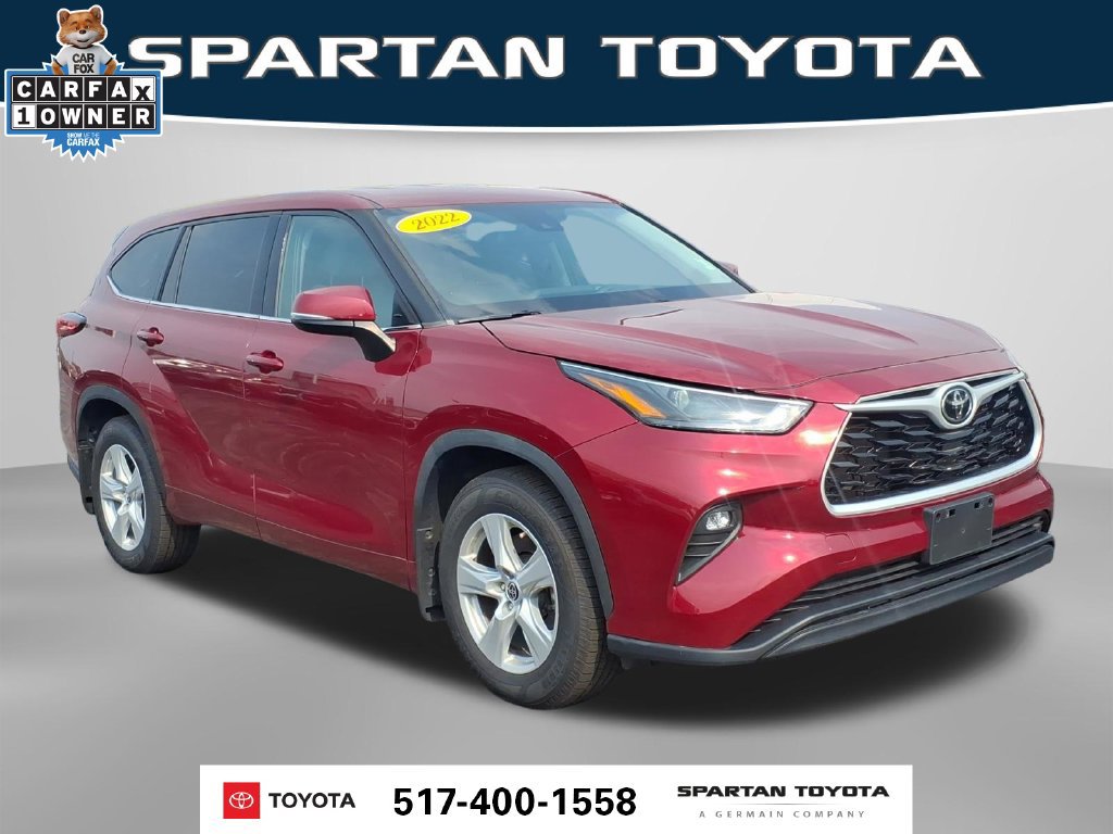 Used 2022 Toyota Highlander LE AWD/4WD image 5