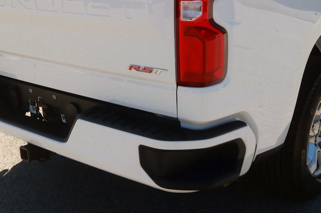 Used 2026 Chevrolet Silverado 1500 RST AWD/4WD image 8