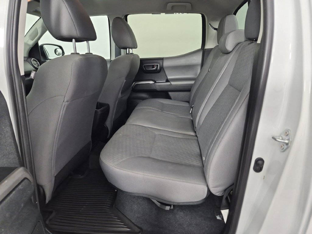 Used 2021 Toyota Tacoma SR5 RWD image 29