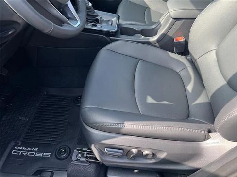 New 2026 Toyota Corolla Cross XLE image 4