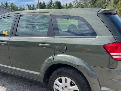 Used 2017 Dodge Journey SE FWD image 9