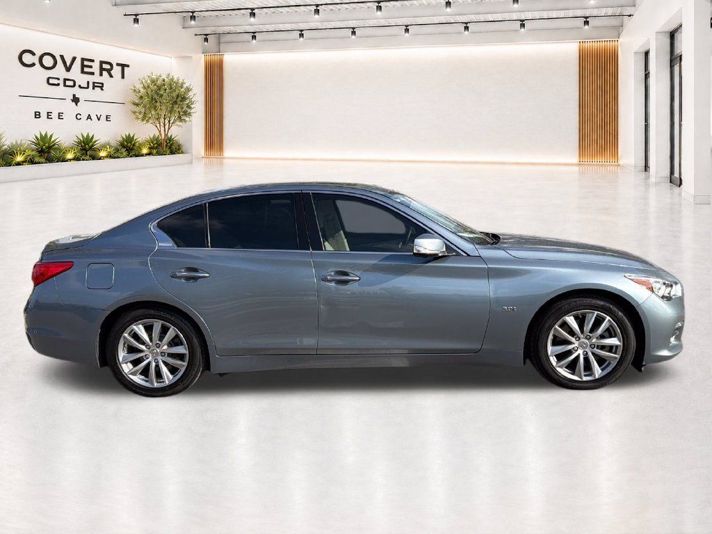 Used 2016 INFINITI Q50 3.0t Premium w/ Driver Assistance Package RWD image 11