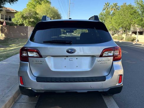 Used 2015 Subaru Outback 2.5i Premium image 7
