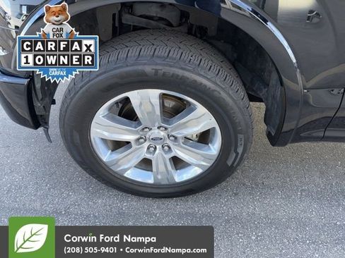 Used 2017 Ford F150 Platinum w/ Equipment Group 701A Luxury image 6