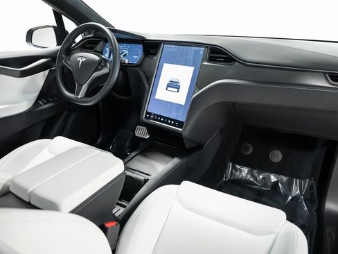 Used 2021 Tesla Model X Performance image 54