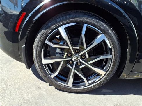 Used 2024 Toyota Prius Prime Premium image 17