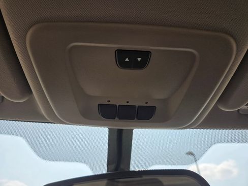 Used 2014 Chevrolet Impala LT w/ LT Sunroof Package FWD image 26