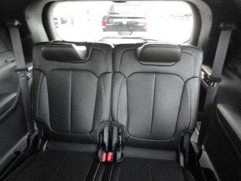 Used 2024 Jeep Grand Cherokee L Limited w/ Luxury Tech Group II AWD/4WD image 17