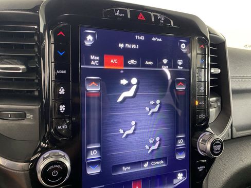 Used 2021 RAM 1500 Laramie AWD/4WD image 10