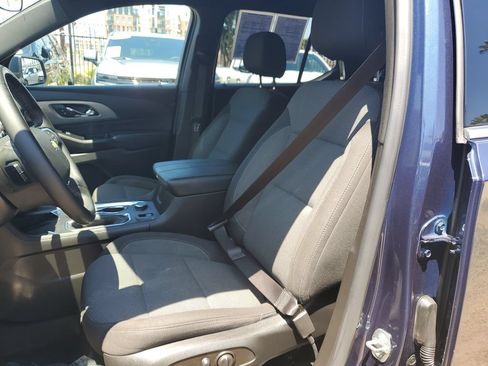 Used 2023 Chevrolet Traverse LT FWD image 19
