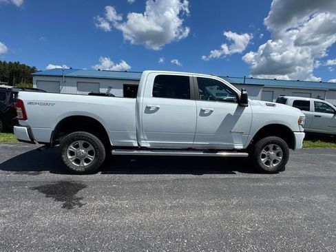 Used 2024 RAM 2500 Big Horn w/ Sport Appearance Package AWD/4WD image 7