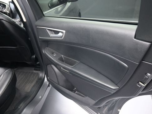 Used 2021 Ford Edge SEL w/ Convenience Package image 22