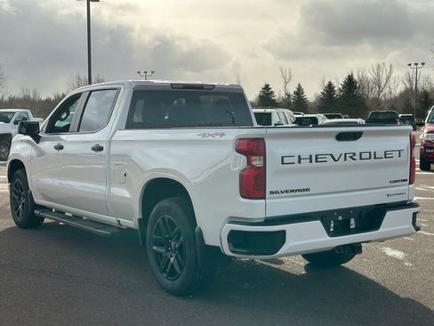 Used 2023 Chevrolet Silverado 1500 Custom w/ LPO, Dark Essentials Package image 5