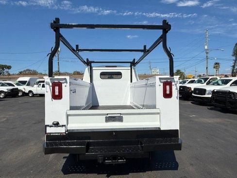 Used 2019 Chevrolet Express 3500 image 7