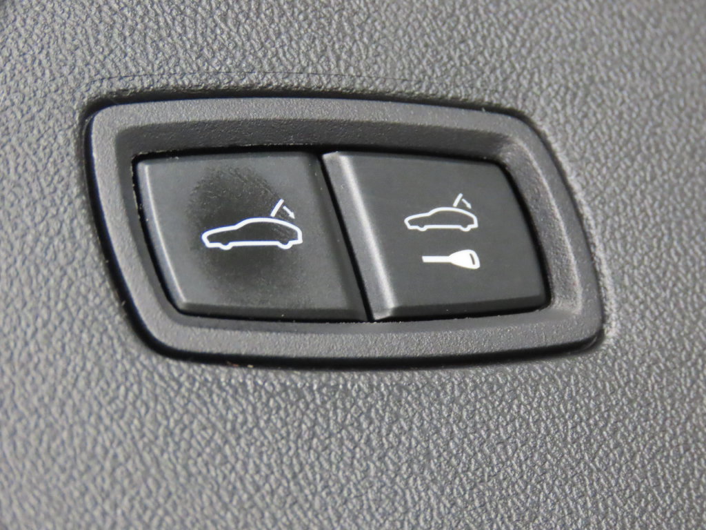 Used 2025 Porsche Cayenne S AWD/4WD image 51