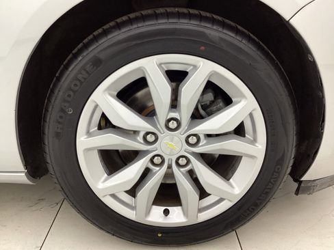 Used 2018 Chevrolet Impala LT FWD image 46