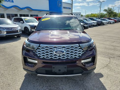 Used 2023 Ford Explorer Platinum w/ Technology Package AWD/4WD image 5