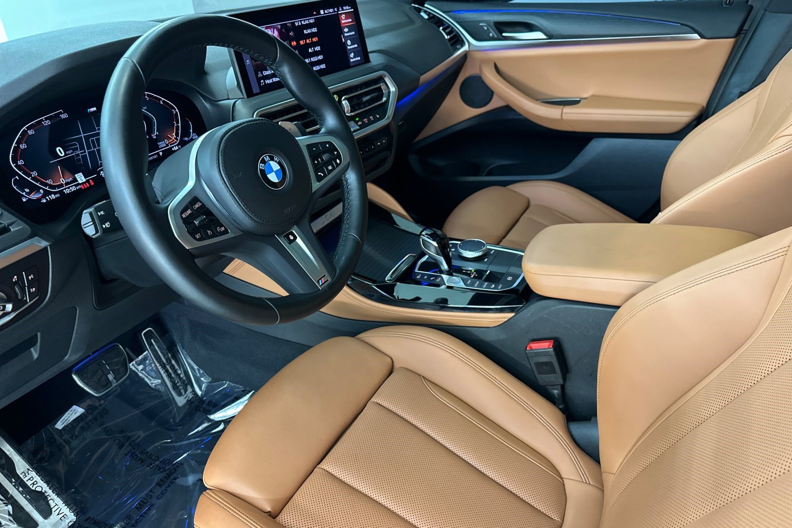 Certified 2023 BMW X4 xDrive30i w/ M Sport Package AWD/4WD image 4