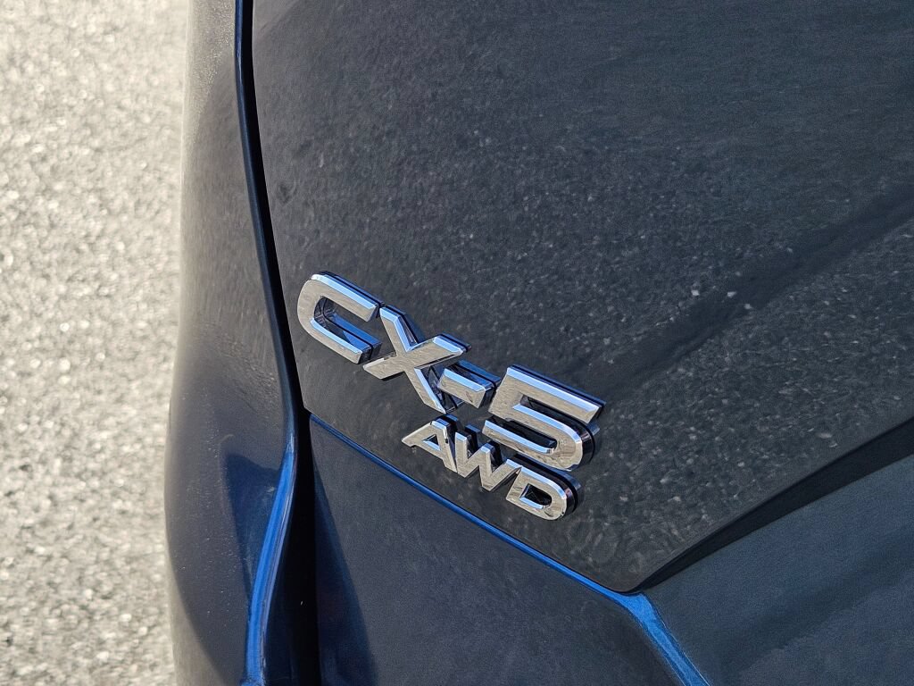 Used 2018 MAZDA CX-5 Touring w/ Preferred Equipment Package AWD/4WD image 9