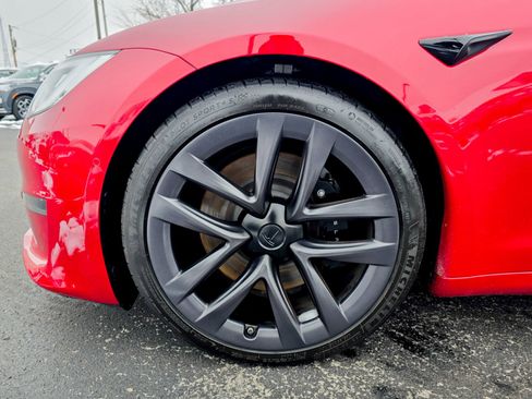 Used 2021 Tesla Model S Plaid image 11