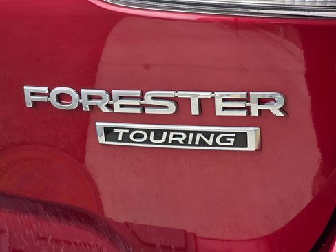 Used 2019 Subaru Forester Touring AWD/4WD image 12