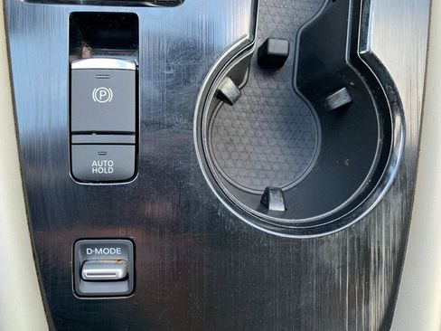 Used 2023 Nissan Rogue SL w/ SL Premium Package image 19