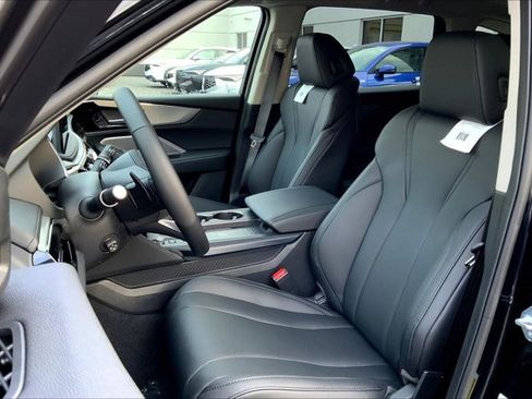 New 2026 Acura MDX SH-AWD image 14