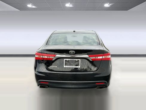 Used 2015 Toyota Avalon XLE image 10