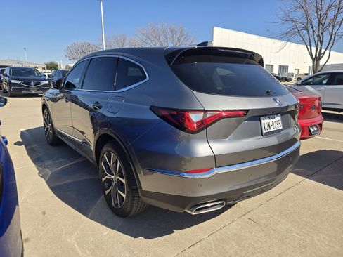 Used 2024 Acura MDX SH-AWD w/ Technology Package image 4