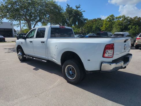 Used 2024 RAM 3500 Tradesman w/ Chrome Appearance Group AWD/4WD image 8