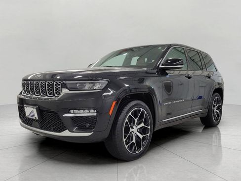 Used 2023 Jeep Grand Cherokee Summit image 13