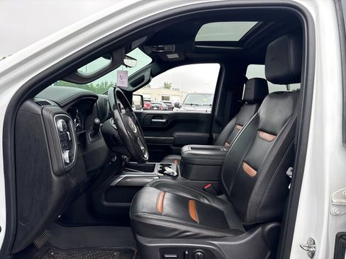 Used 2021 GMC Sierra 1500 AT4 w/ AT4 Value Package AWD/4WD image 16