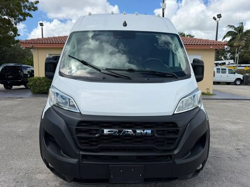 Used 2024 RAM ProMaster 2500 w/ Convenience Group FWD image 10