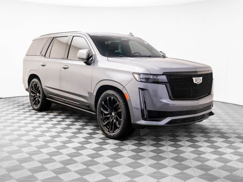 Used 2021 Cadillac Escalade Sport Platinum w/ LPO, ONYX Package image 8