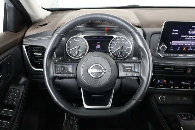 Used 2023 Nissan Rogue SL FWD image 6