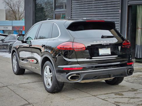 Used 2016 Porsche Cayenne image 4