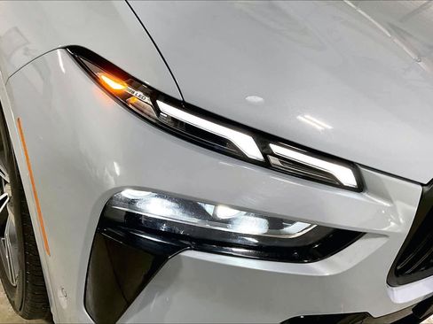 Used 2026 BMW X7 xDrive40i image 27