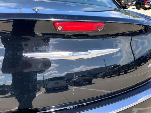 Used 2016 Chrysler 300 Limited RWD image 31