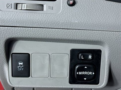 Used 2012 Toyota Corolla LE image 14