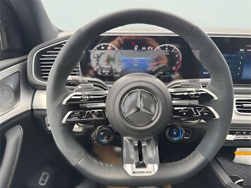 New 2025 Mercedes-Benz GLE 53 AMG 4MATIC image 12