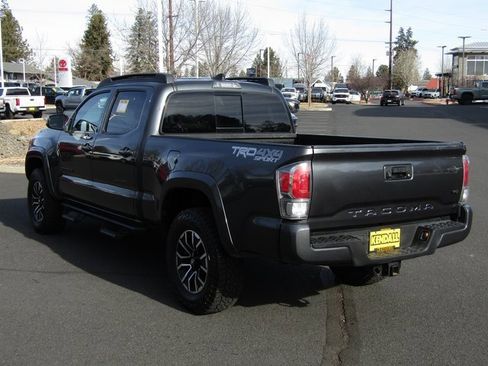 Certified 2021 Toyota Tacoma TRD Sport image 3