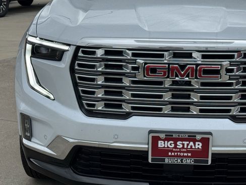 New 2026 GMC Acadia Denali w/ Super Cruise Package FWD image 6