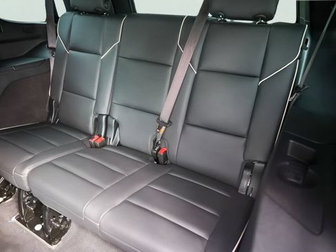 Used 2024 Cadillac Escalade Premium Luxury AWD/4WD image 29