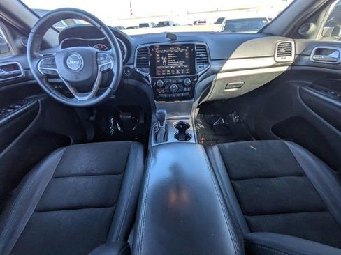 Used 2019 Jeep Grand Cherokee Laredo w/ Laredo X Package image 13