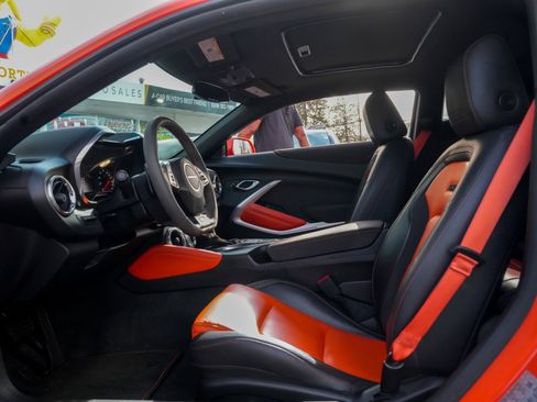 Used 2018 Chevrolet Camaro SS w/ Hot Wheels Edition image 21