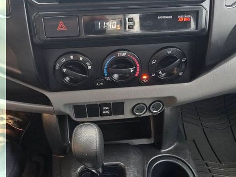 Used 2014 Toyota Tacoma 2WD Regular Cab image 11