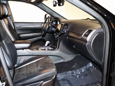 Used 2019 Jeep Grand Cherokee Altitude image 55