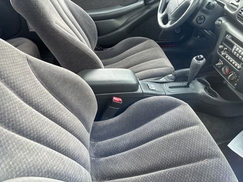 Used 2000 Pontiac Sunfire GT image 8
